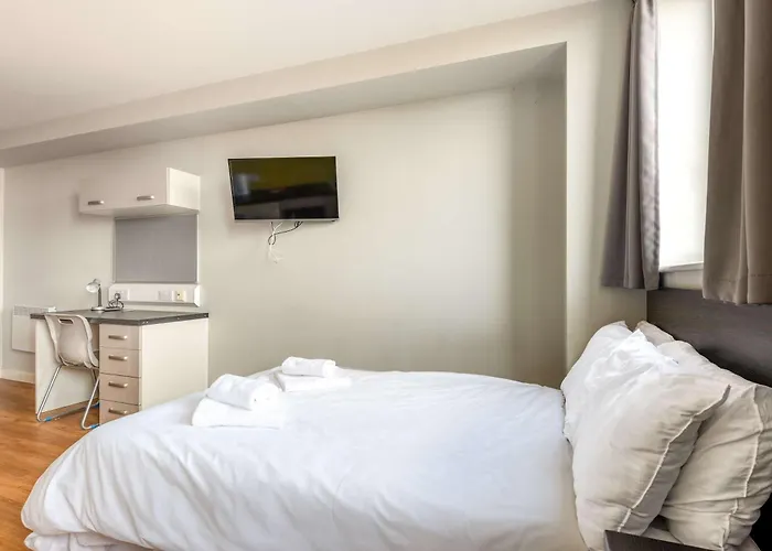 Convenient Studio Apartment In Central Sheffield