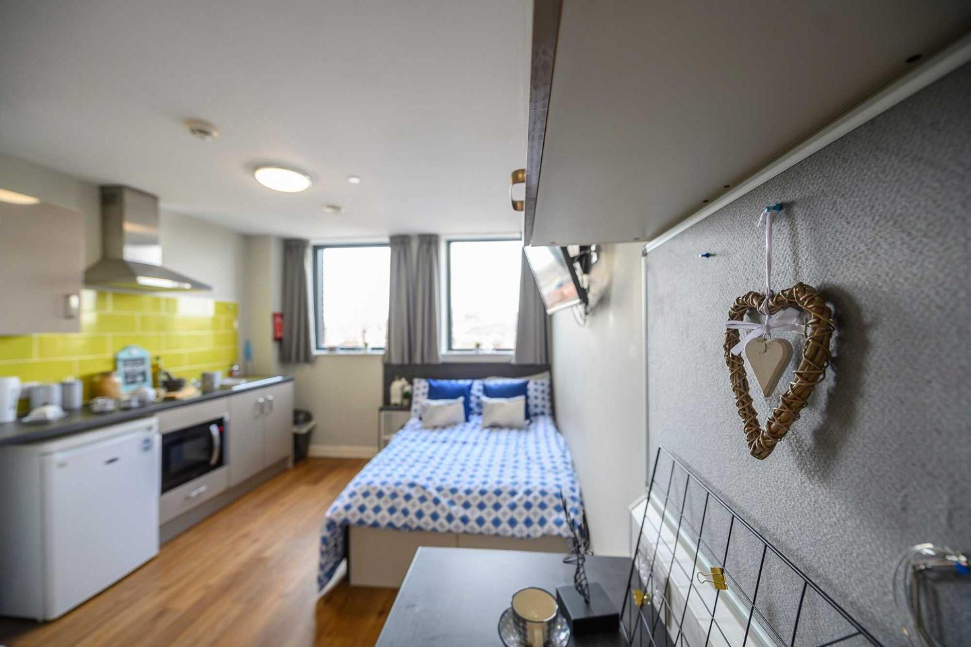 Apartment Convenient In *