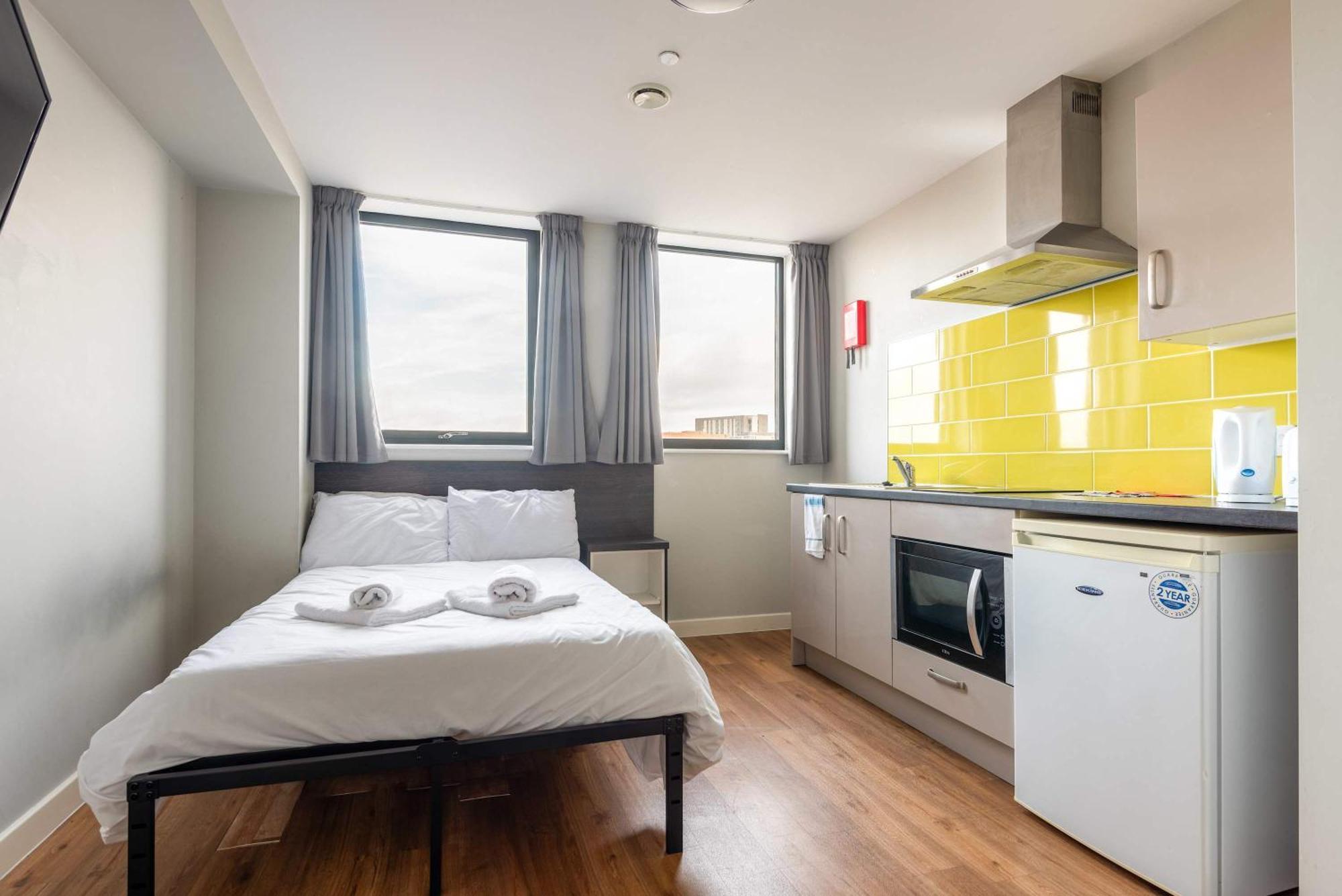 Convenient In Apartment Sheffield